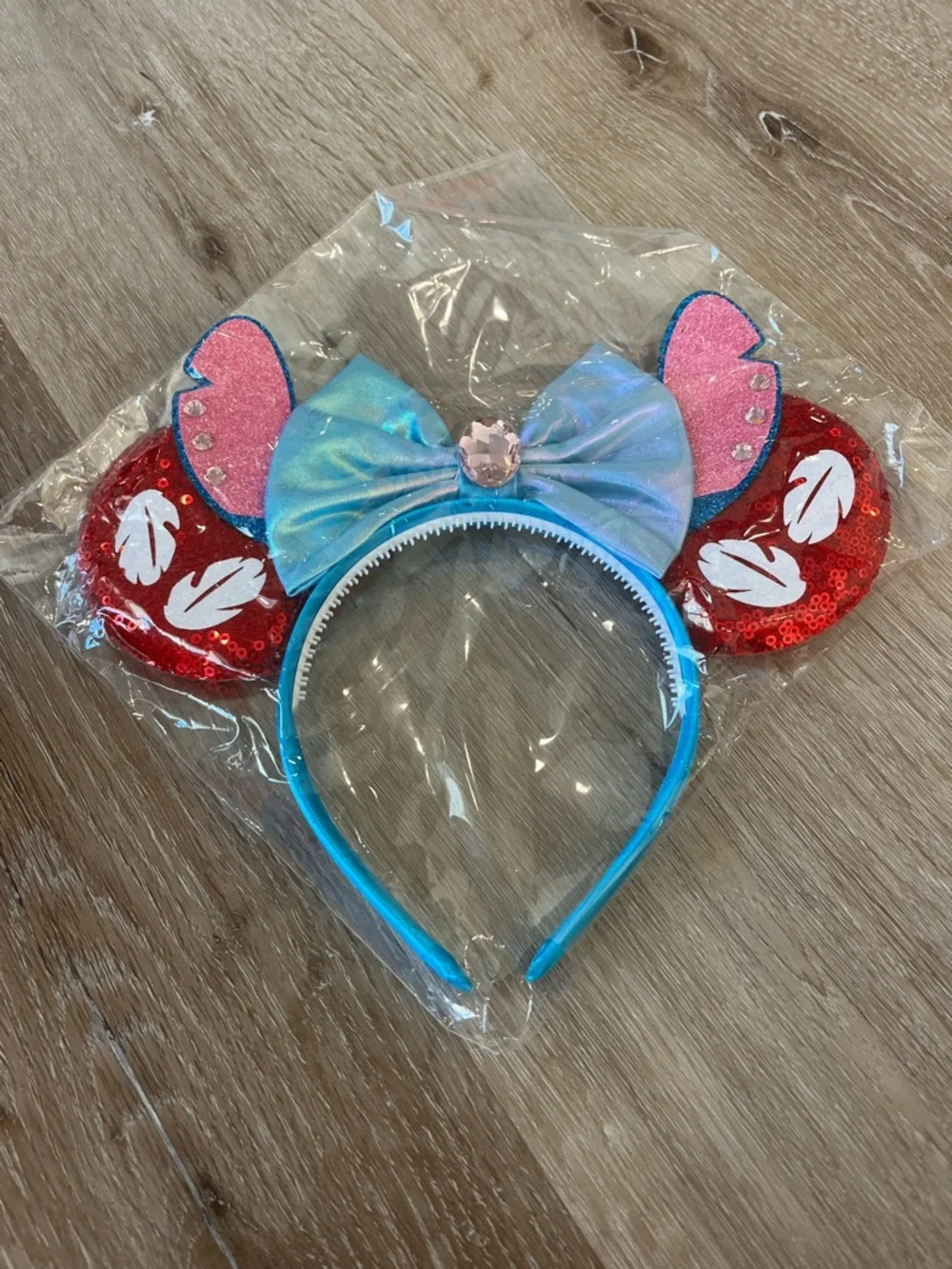 🆕Disney Minnie Mouse Blue Iridescent Bow Headband with Pink & Red Sequin Ears
